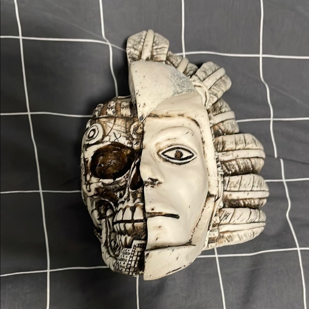 Intricate Dual-Face Wall Art in Cream and Black